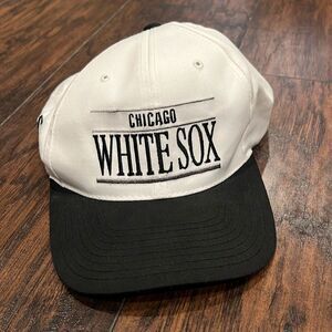 VTG Chicago white Sox baseball cap in EUC spell out in front Annco profesional